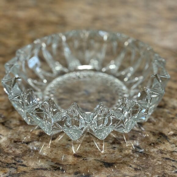 VINTAGE KIG Indonesia Heavy Pressed Glass Diamond Pointe Ashtray, Lead Crystal - Picture 1 of 8